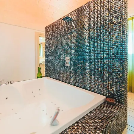 Calderoni Martini 4* ألتامورا